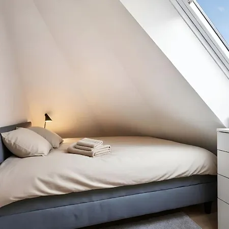 Lejlighed Renovated In Area Bergen