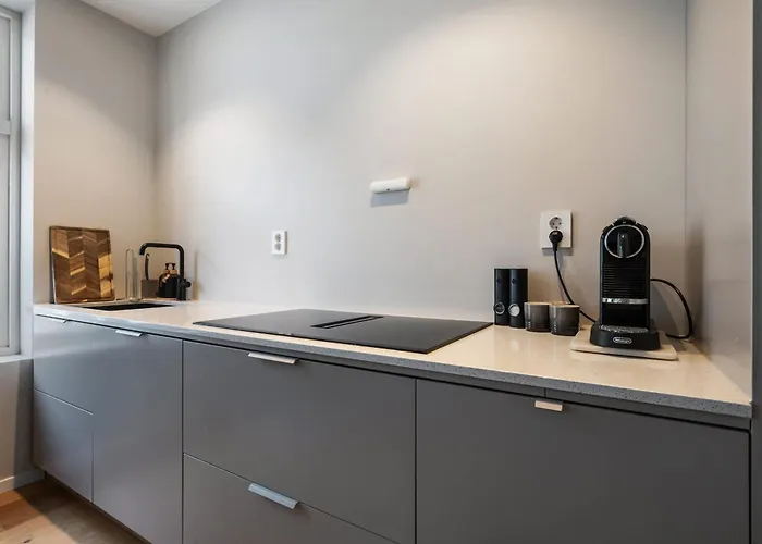 아파트 Renovated In Area